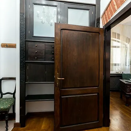 Casa Miron Unirii 2 *