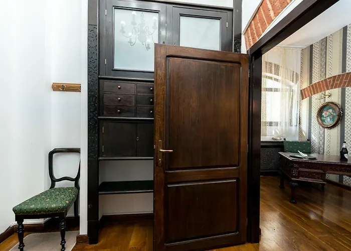 Casa Miron Unirii 2 *